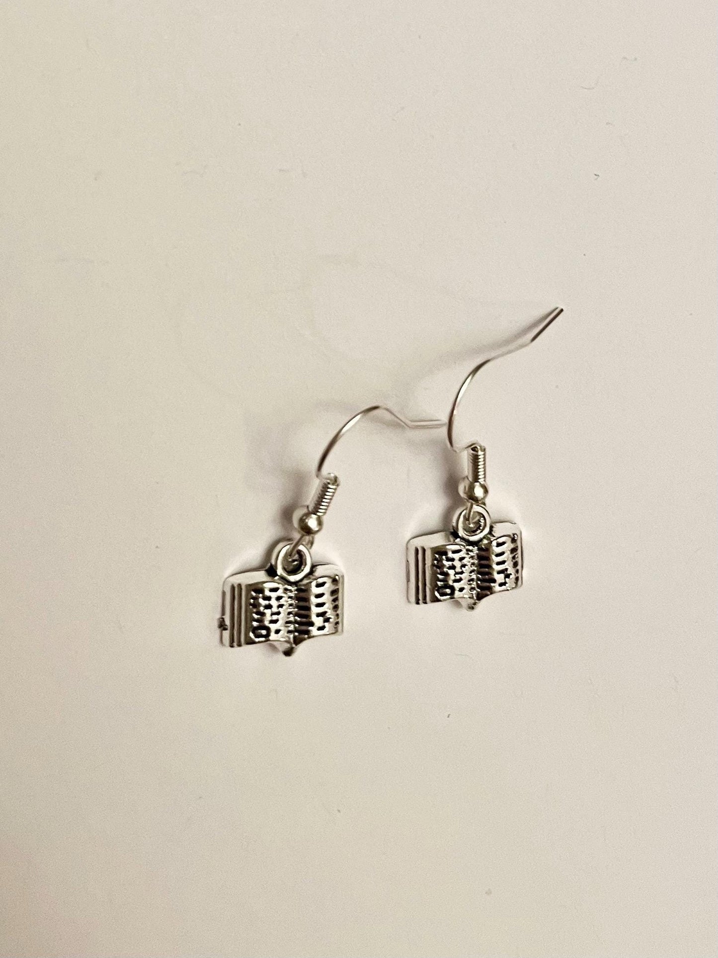 Örhängen böcker silver imitation Bokörhängen Öppen bok present till bokälskare Smycken Bibliofil gåva för läsare Bokhänge