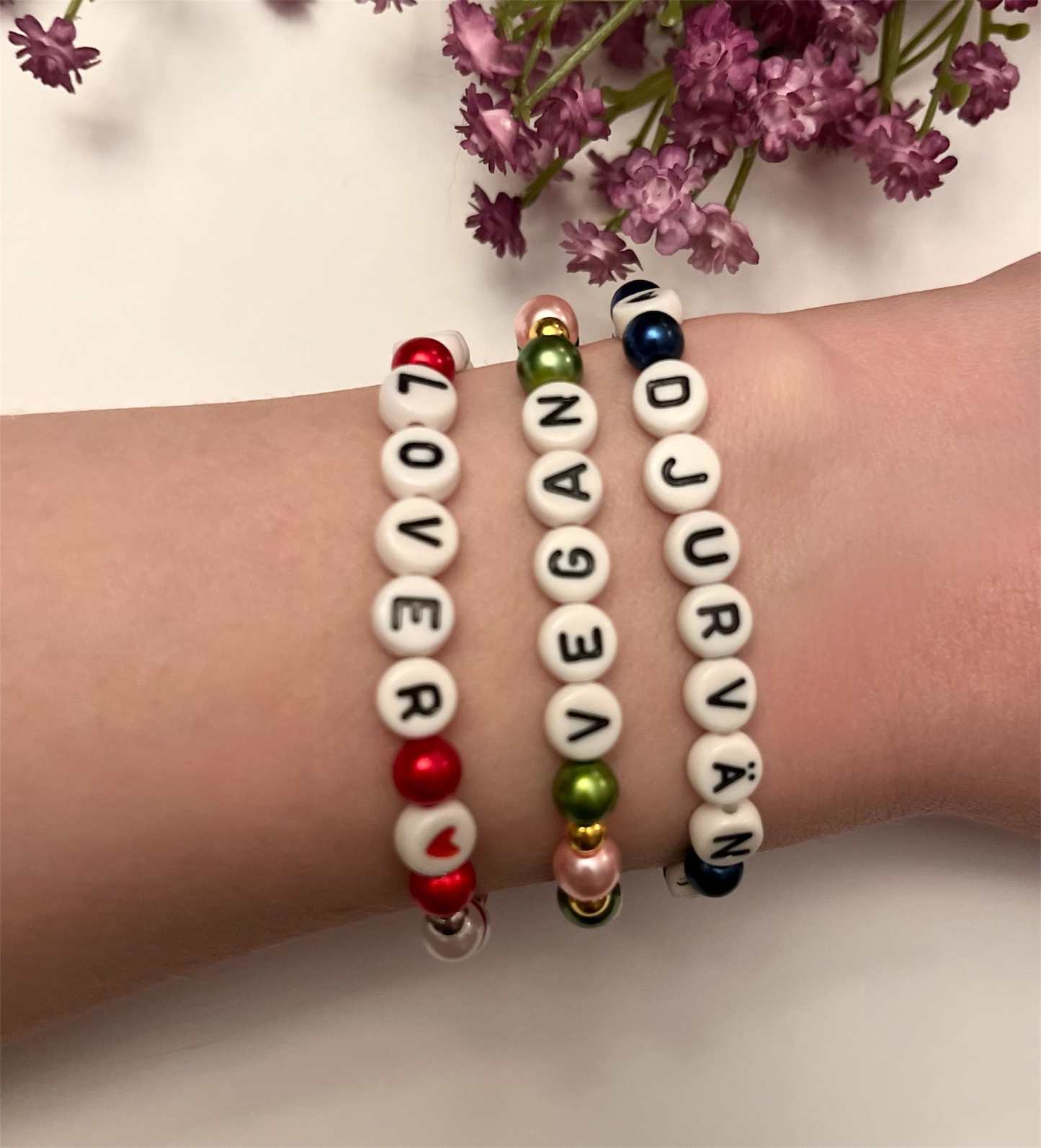 Vegan armband pärlat armband Djurvän handgjorda smycken med bokstäver Present till aktivist  