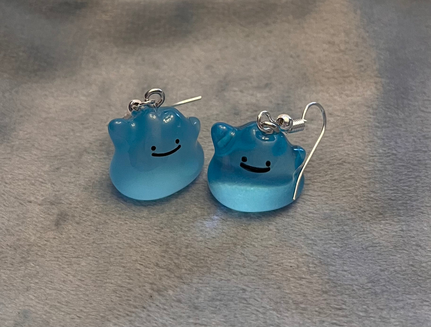 Luminous Ditto Earrings Pokémon Jewelry Gaming Gift for Pokémon Nerd Shiny Ditto Pokopia Drop Dagle Earrings Nintendo Glow in the dark