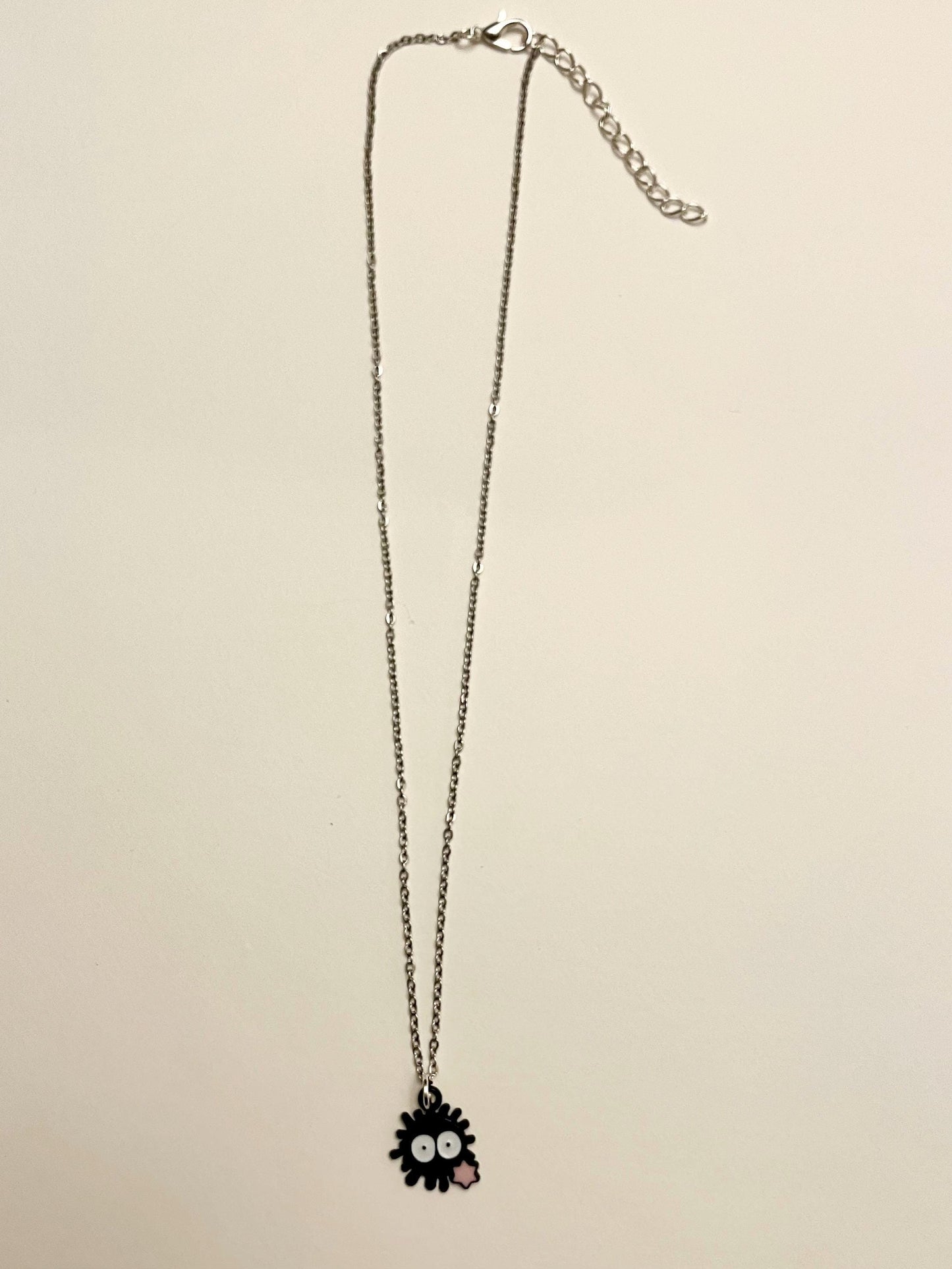 Susuwatari Halsband Studio Ghibli Halsband Black Soot Sprite Smycken Makkuro Kuroske Konpeitou Halsband för Ghibli-älskare Present Söt Ghibli