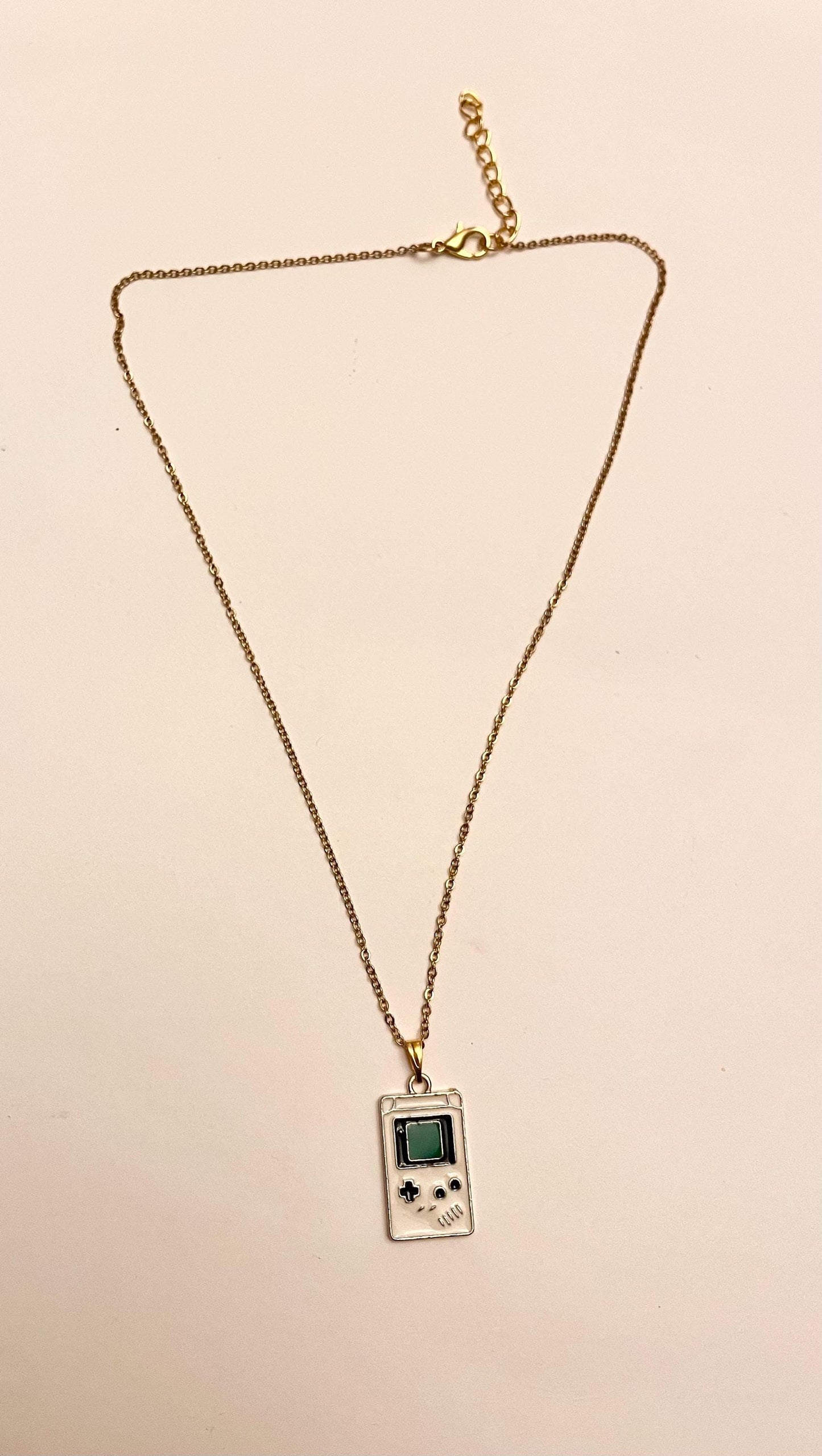 Nintendo Game Boy Halsband med Berlock nostalgisk present till Retro Gamer Tv-spel smycke Guld imitation