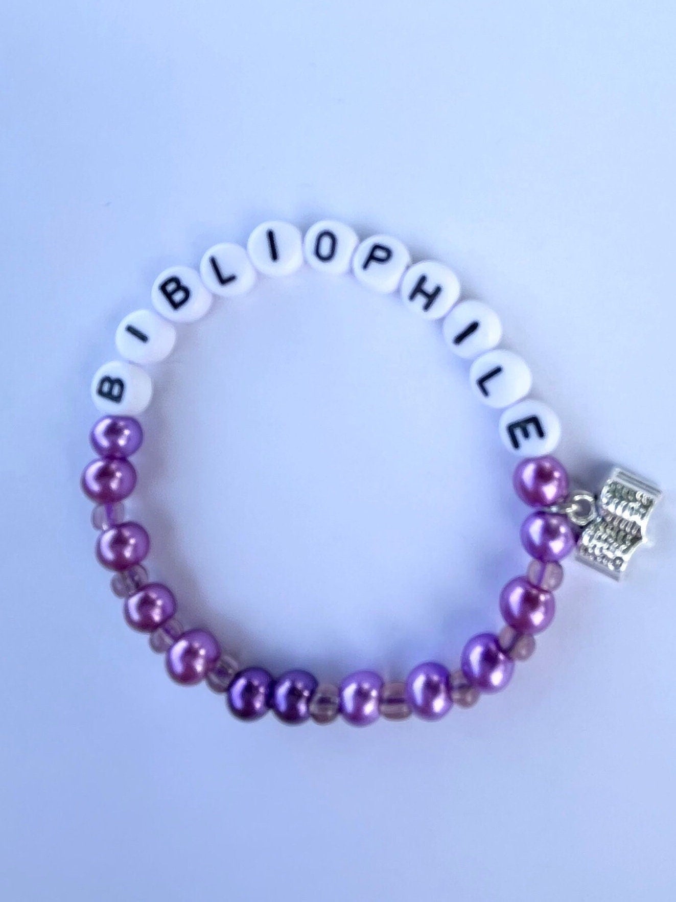 BIBLIOPHILE Armband för bokälskare Present för läsare Handgjorda smycken med bokberlock Armband bok 