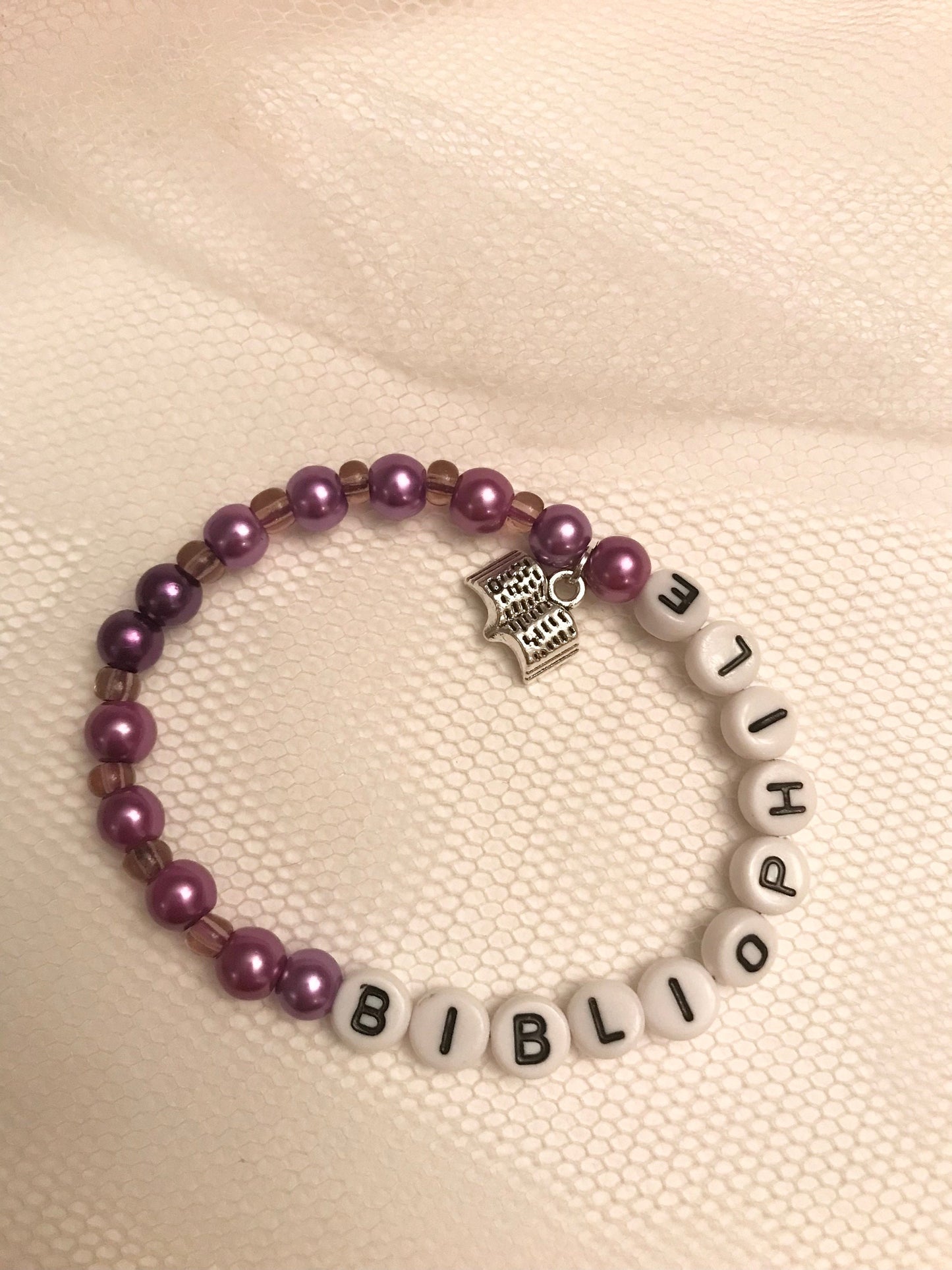BIBLIOPHILE Armband för bokälskare Present för läsare Handgjorda smycken med bokberlock Armband bok 