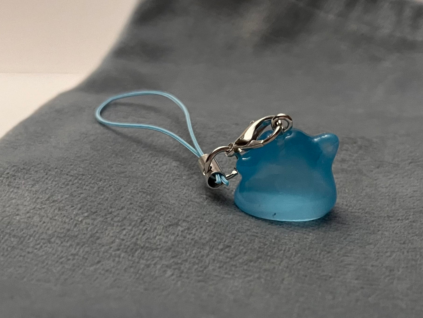 Luminous Ditto Phone Charm Pokémon Jewelry Ditto Keychain Pokémon Shiny Ditto Phonestrap for Pokémon Fan Gift