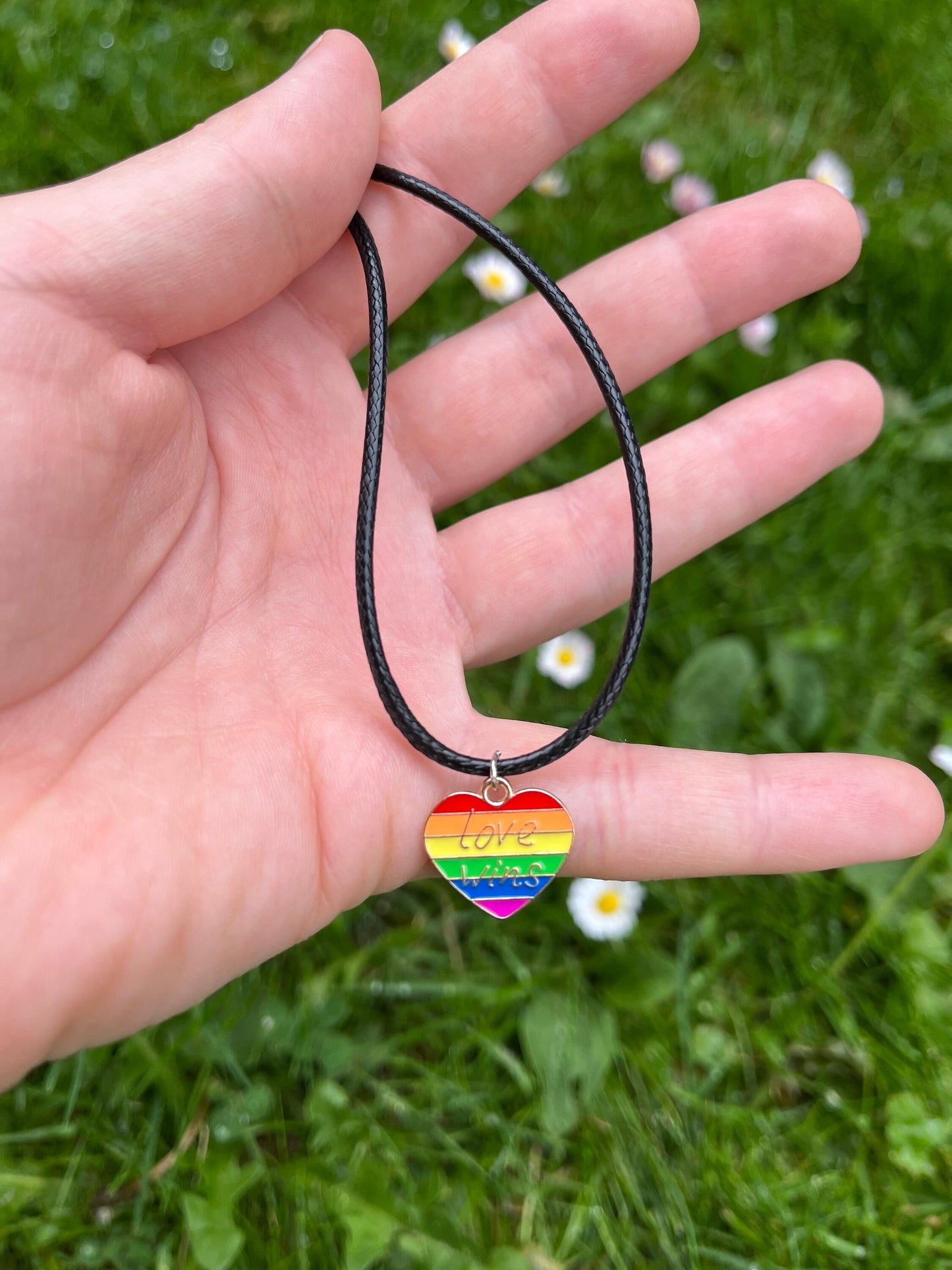 PRIDE Halsband Regnbågshjärta Love Wins Pride HBTQ+ Smycken Accessoarer