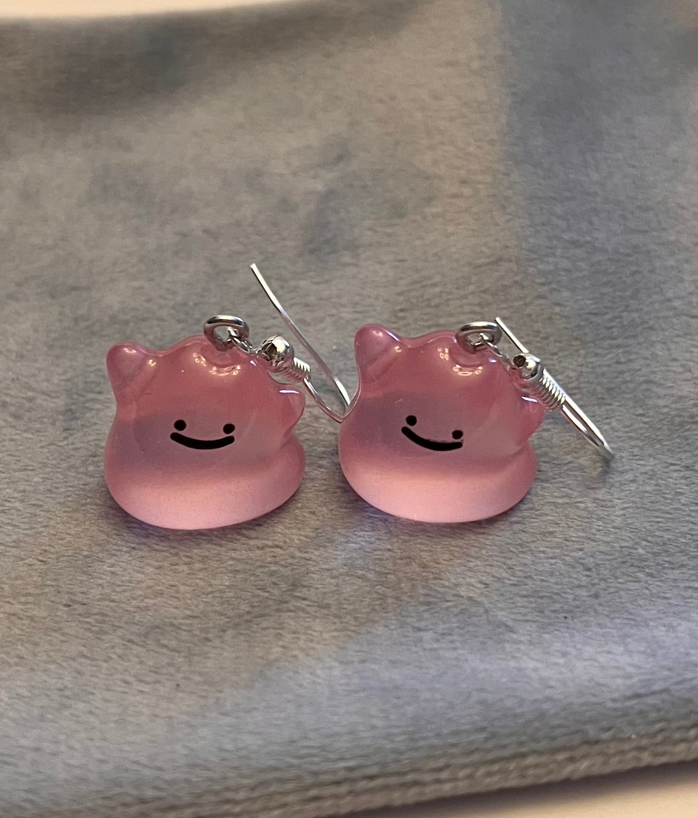 Luminous Ditto Earrings Pokémon Jewelry Gaming Gift for Pokémon Nerd Shiny Ditto Pokopia Drop Dagle Earrings Nintendo Glow in the dark