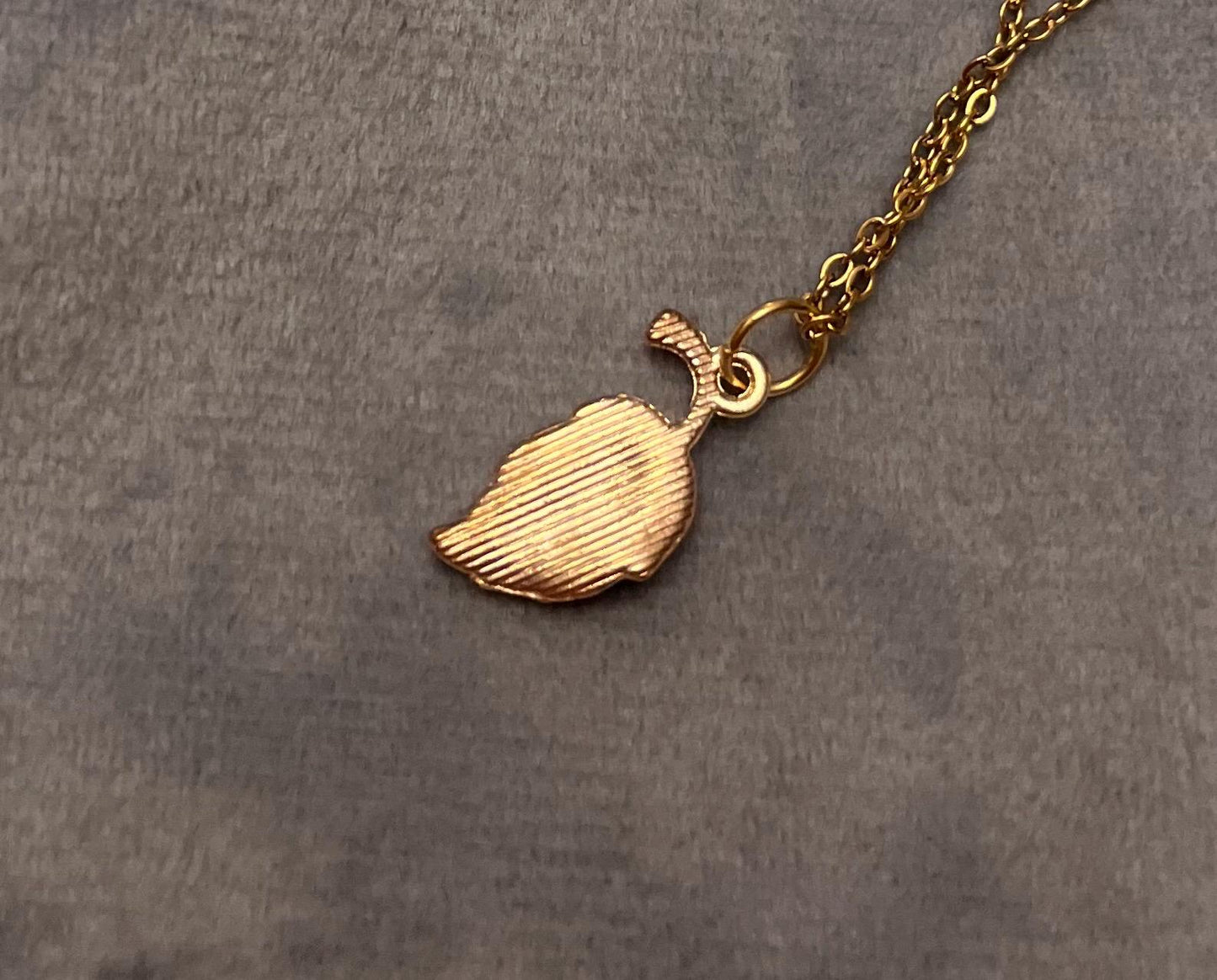 Halsband Höstlöv smycken Löv Guldimitation Hösttema smycken Vackert  halsband natur