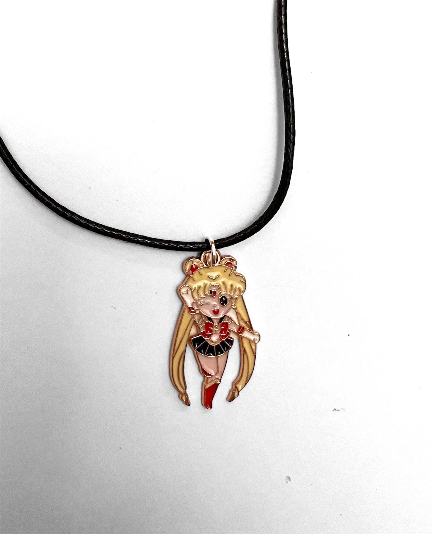 Sailor Moon Halsband Anime Smycke Present till Sailor Moon-fan Sailor Moon Merchandise Chibi-stil Usagi Tsukino