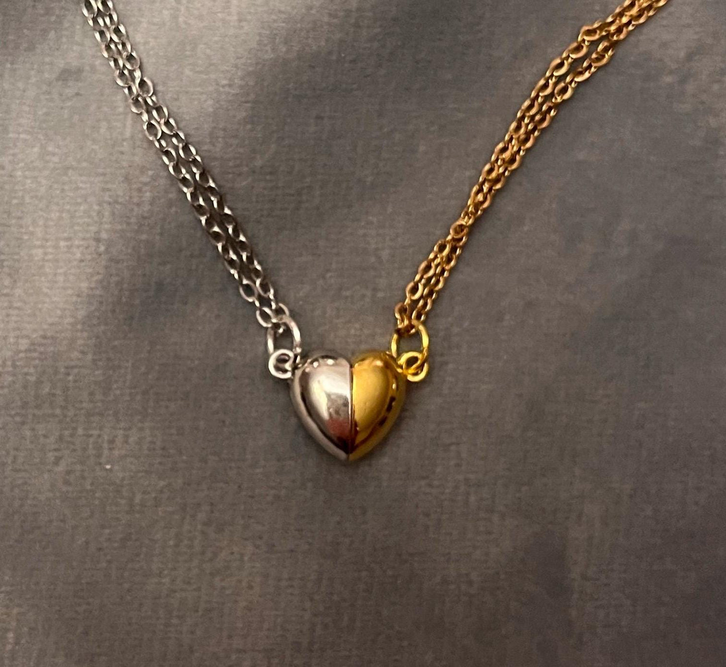 Magnetiskt hjärthalsband för par och bästa vänner halsband vänskapshjärta silver- och guldimitationssmycken vänskapshalsband