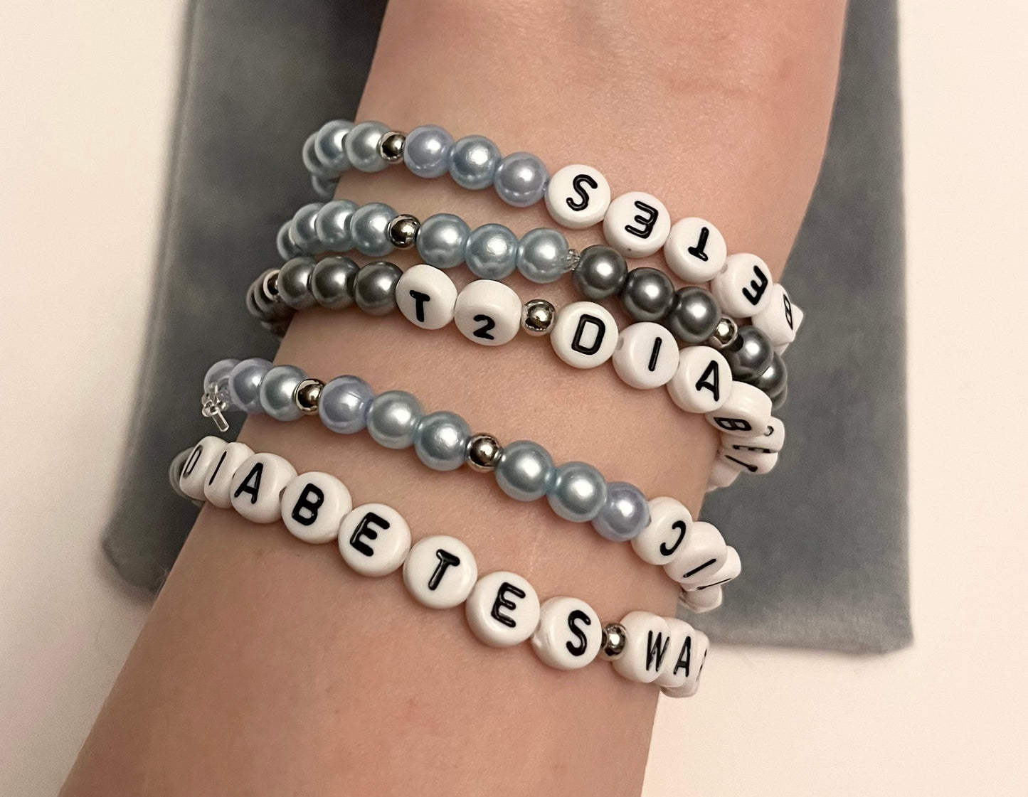 Diabetes Bracelet Diabetic Beaded Bracelet for Diabetes Awareness Elastic Bracelet Diabetes Jewelry