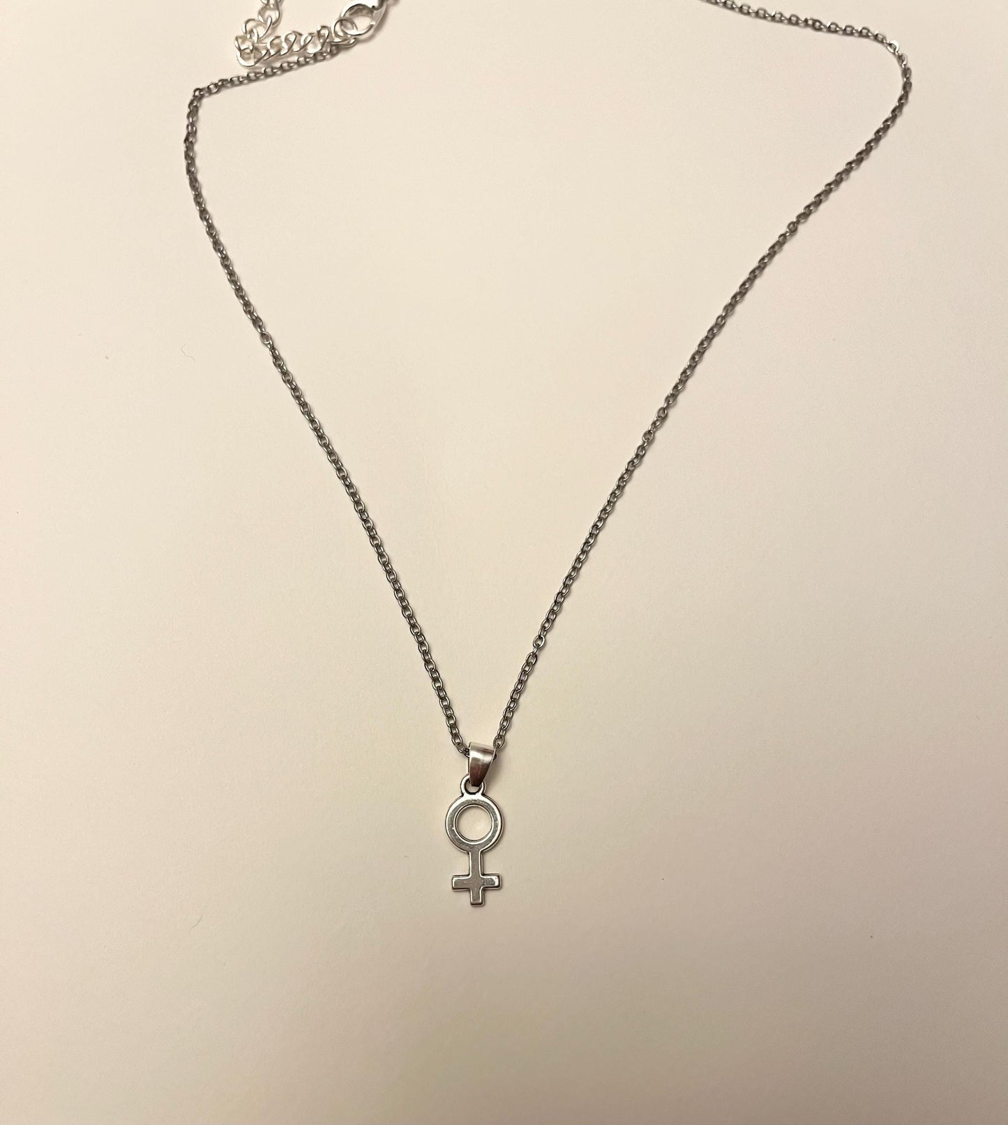 Feminist Necklace Female Symbol Gift for Feminist Minimalistic Jewelry Woman Symbol Necklace Venus Symbol Silver Imitation