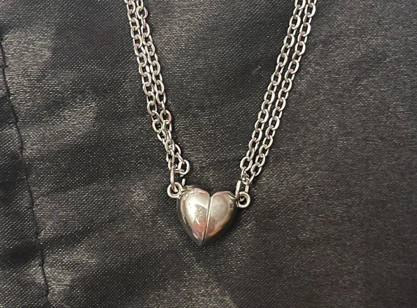 Magnetic Heart Necklace for Couples and Best Friends Necklace Silver Imitation Jewelry Friendship Necklace