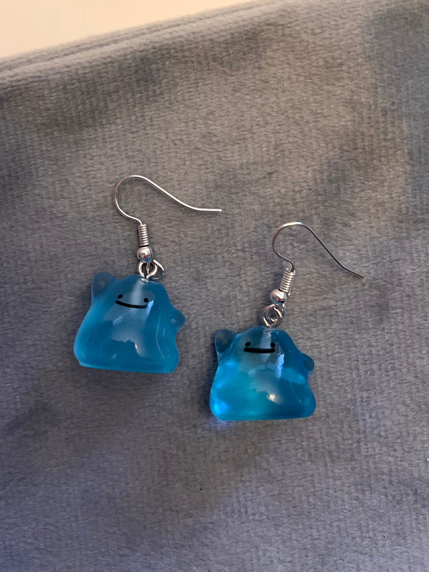 Luminous Ditto Earrings Pokémon Jewelry Gaming Gift for Pokémon Nerd Shiny Ditto Pokopia Drop Dagle Earrings Nintendo Glow in the dark