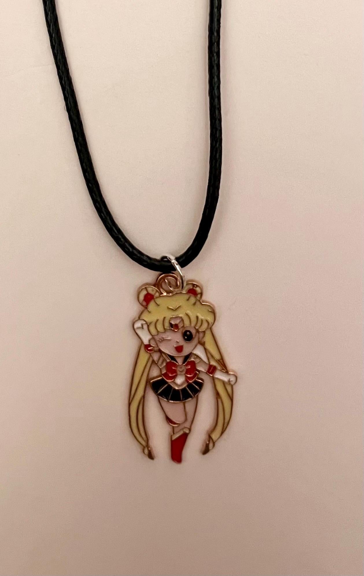 Sailor Moon Halsband Anime Smycke Present till Sailor Moon-fan Sailor Moon Merchandise Chibi-stil Usagi Tsukino