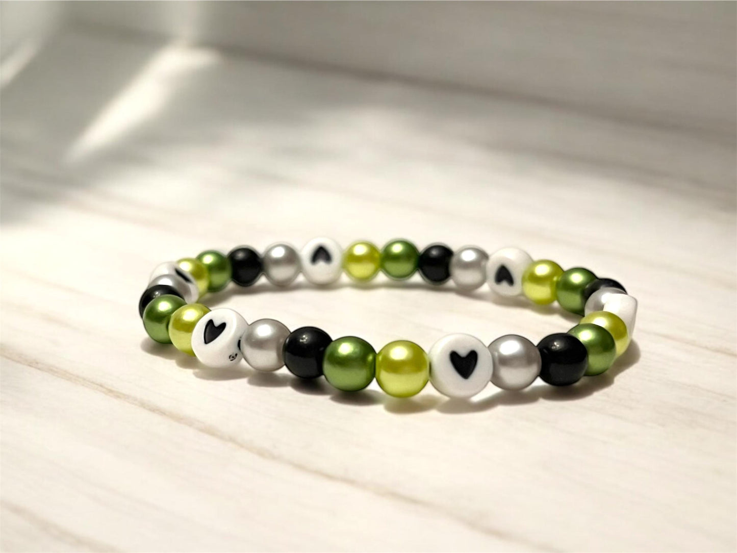 Aromantic Armband med pärlor och hjärtan för Pride-säsongen HBTQ+ smycken Aromantic flaggfärger