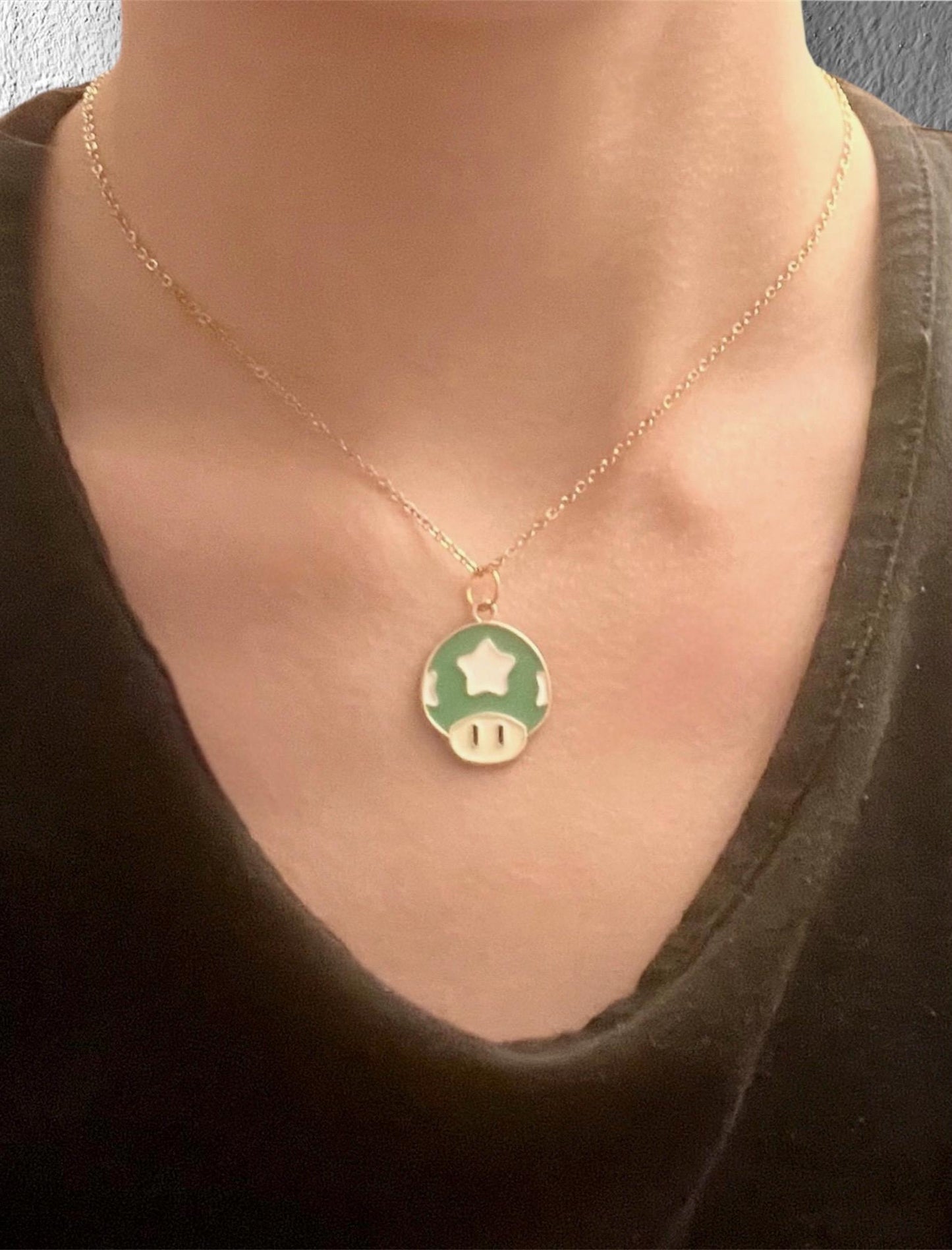Nintendo 1-Up Mushroom Necklace Gold Imitation Super Mario Mushroom Charm Gift for Retro Gamer Handmade Video Game Jewelry Green Mushroom