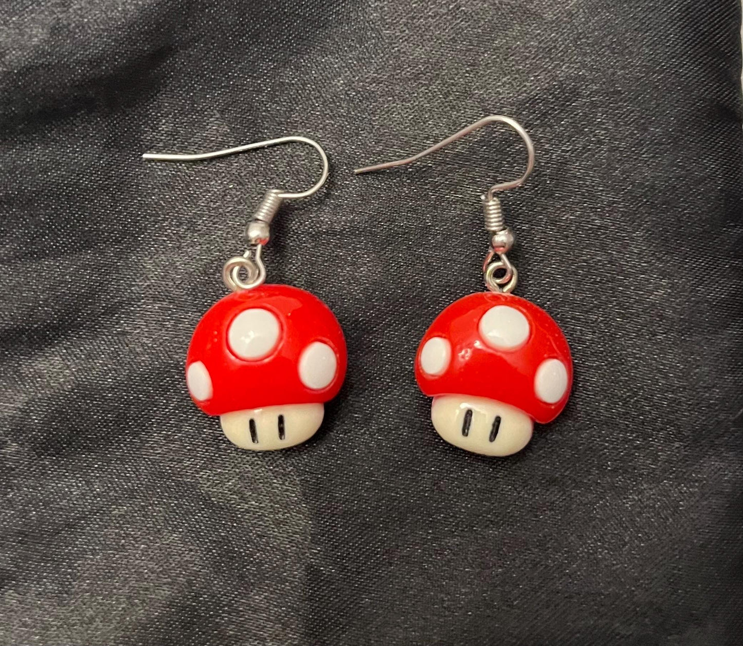 Super Mario Mushroom Örhängen Videospelsmycken Retro Gaming Present till Gamer Super Mushroom Örhängen Droppörhängen Super Mushroom Berlock