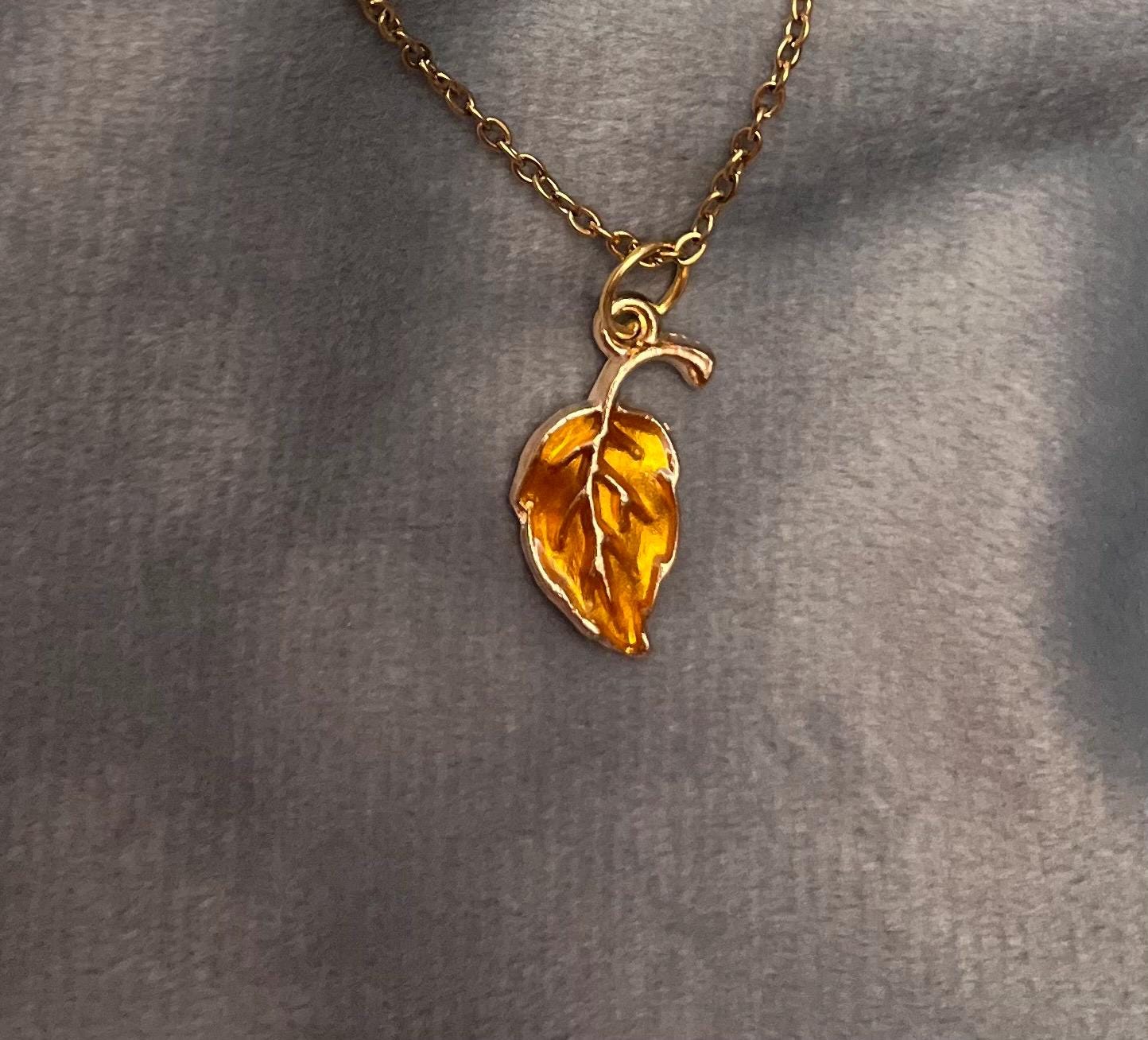 Halsband Höstlöv smycken Löv Guldimitation Hösttema smycken Vackert  halsband natur