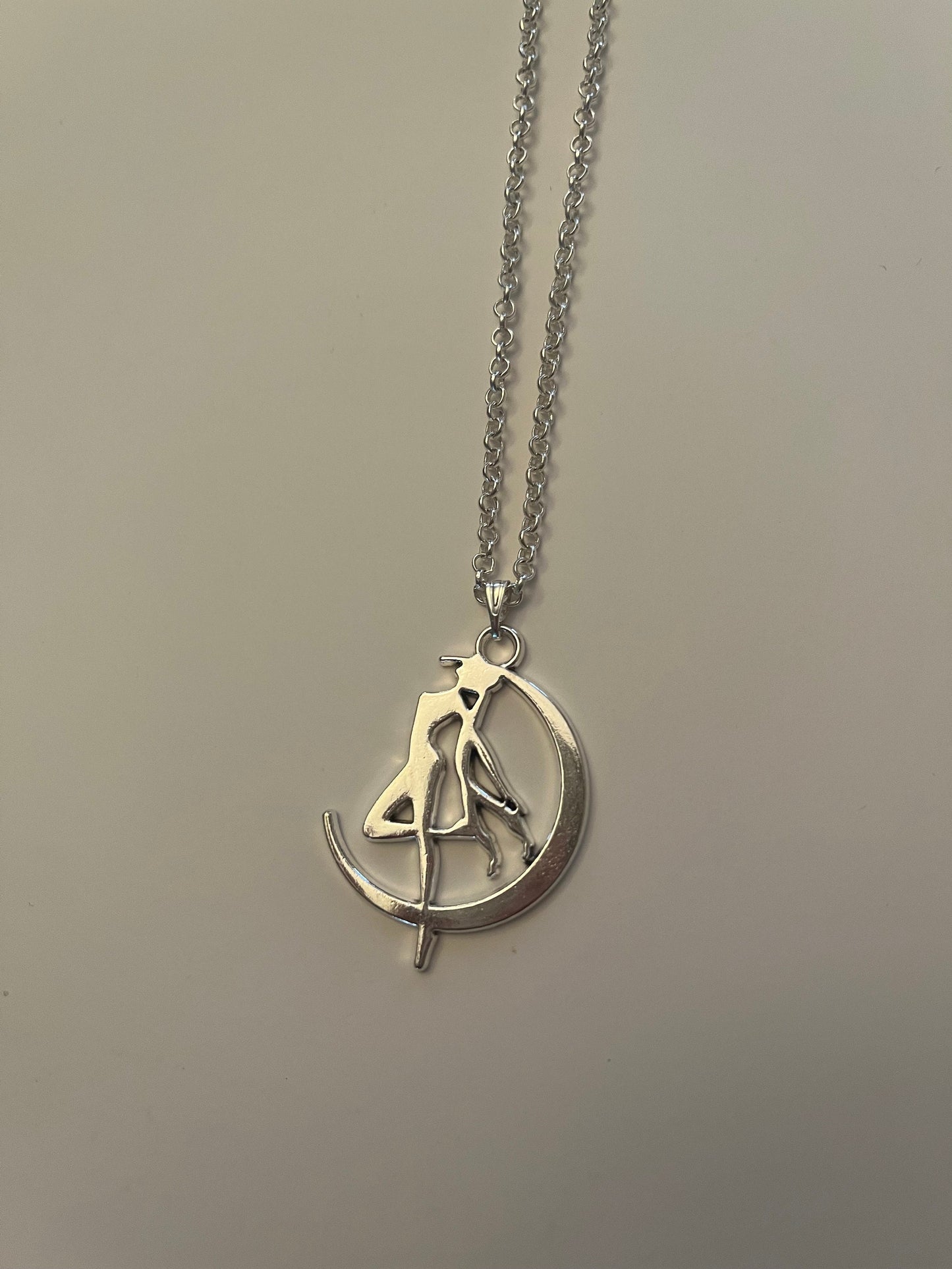Sailor Moon Halsband Anime Smycken Present till Sailor Moon-fan Sailor Moon Merchandise Silver imitation 
