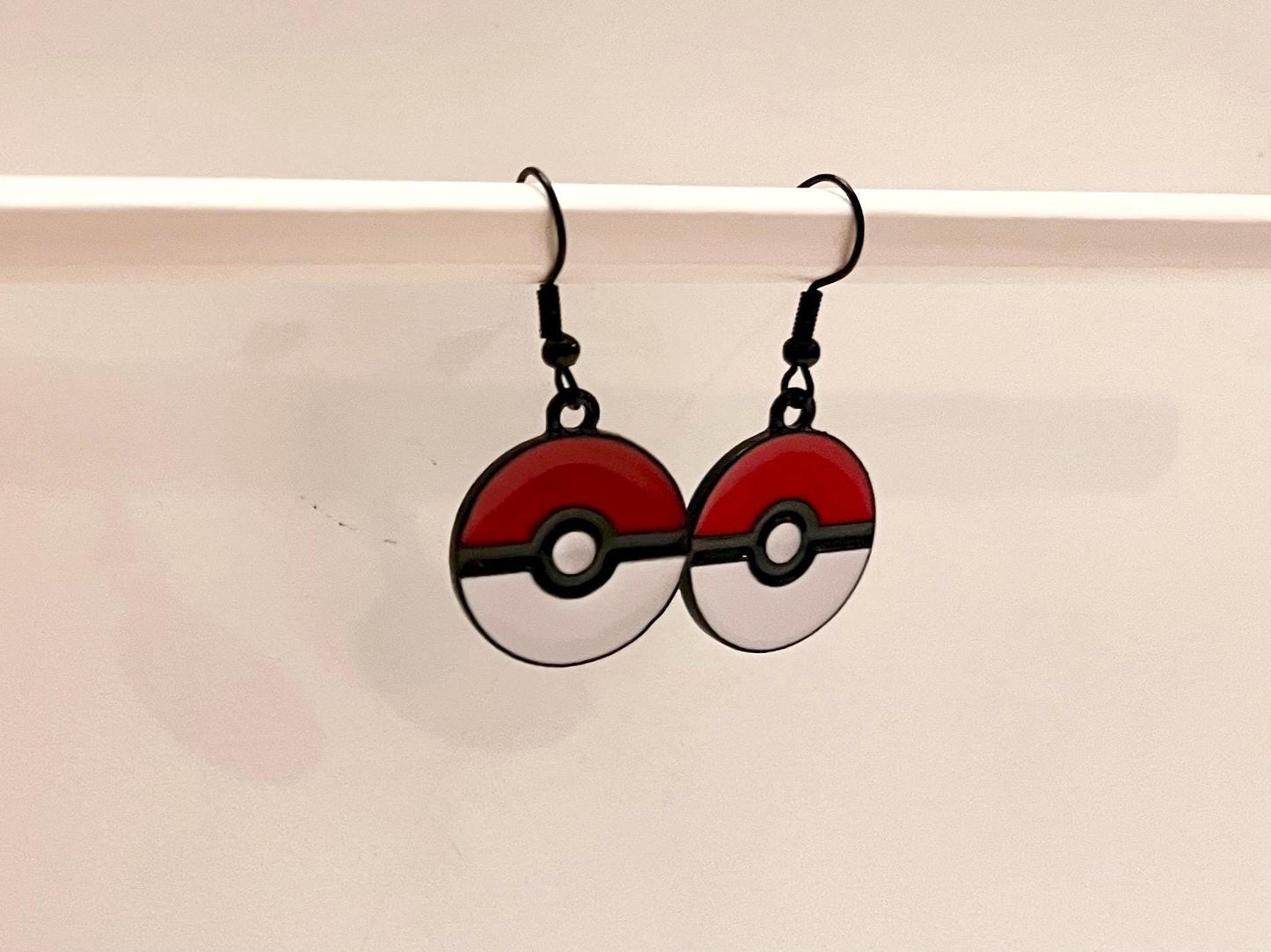 Pokeball örhängen Pokémon smycke Nintendo Pokeball-berlock Gamer present till Pokémon-fan