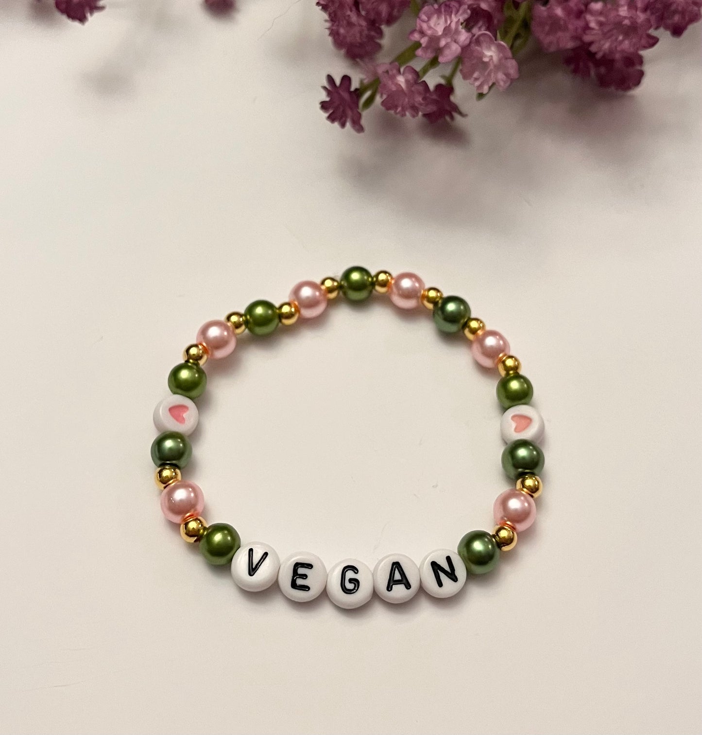 Vegan armband pärlat armband Djurvän handgjorda smycken med bokstäver Present till aktivist  