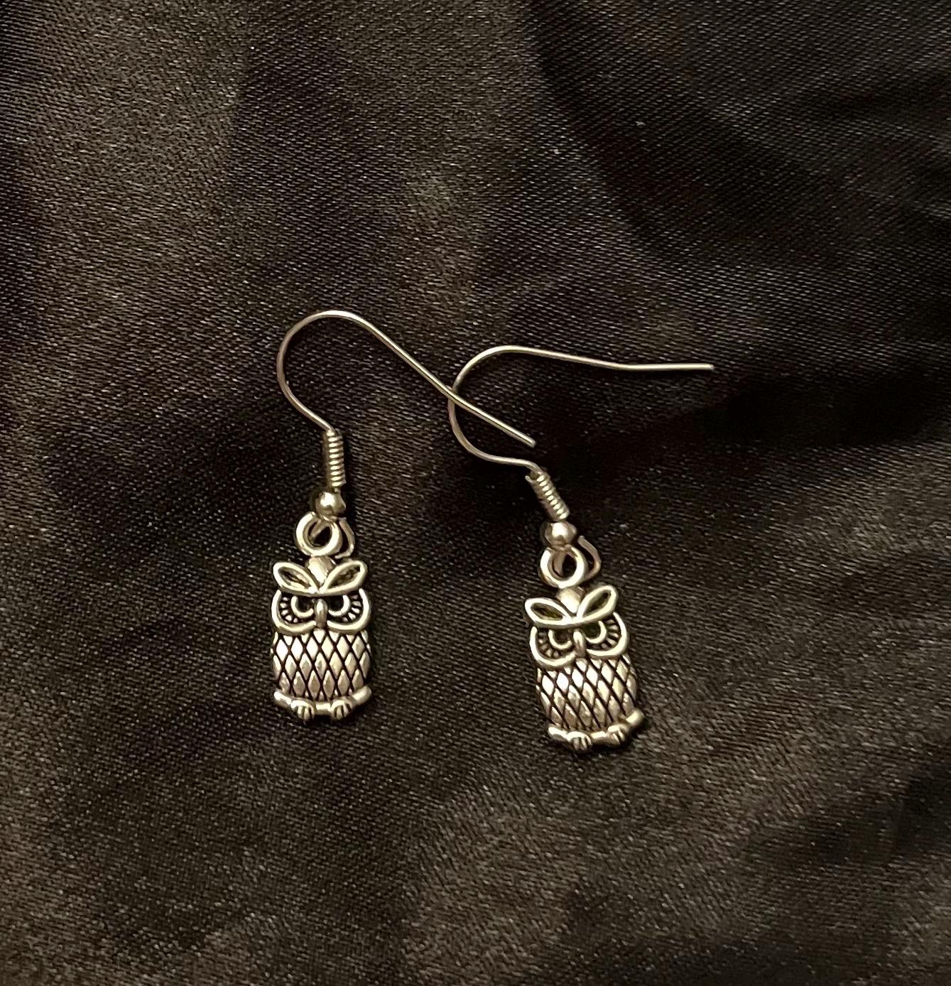 Örängen ugglor Uggleörhängen Ugglor smycken Silverimitation Uggleberlocker