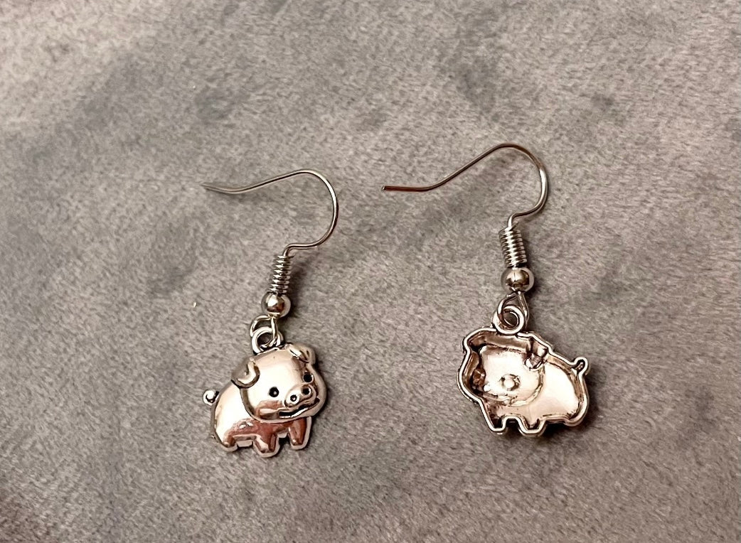 Söta grisar örhängen silver imitation Gris berlock Vegan örhängen 