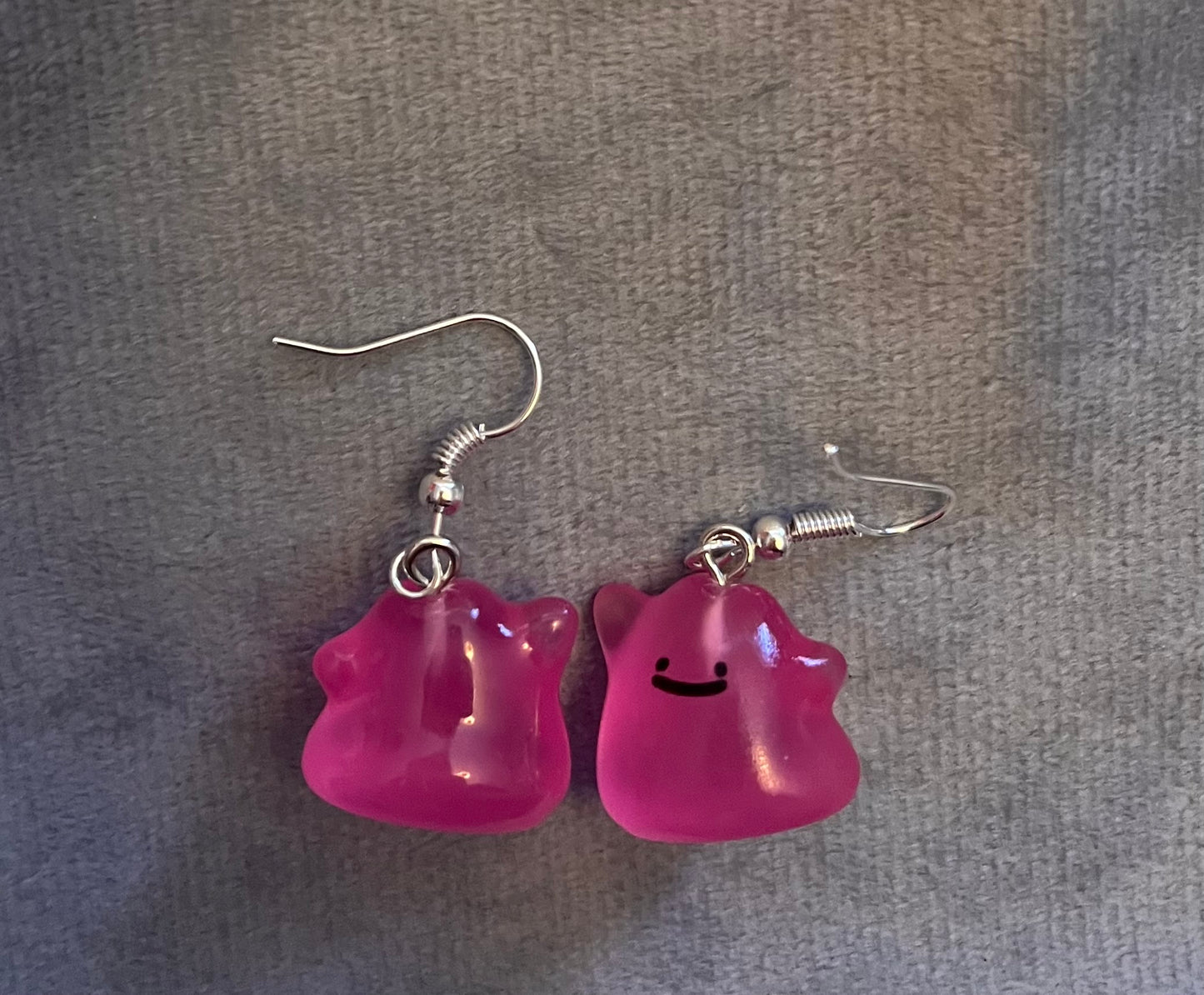 Luminous Ditto Earrings Pokémon Jewelry Gaming Gift for Pokémon Nerd Shiny Ditto Pokopia Drop Dagle Earrings Nintendo Glow in the dark