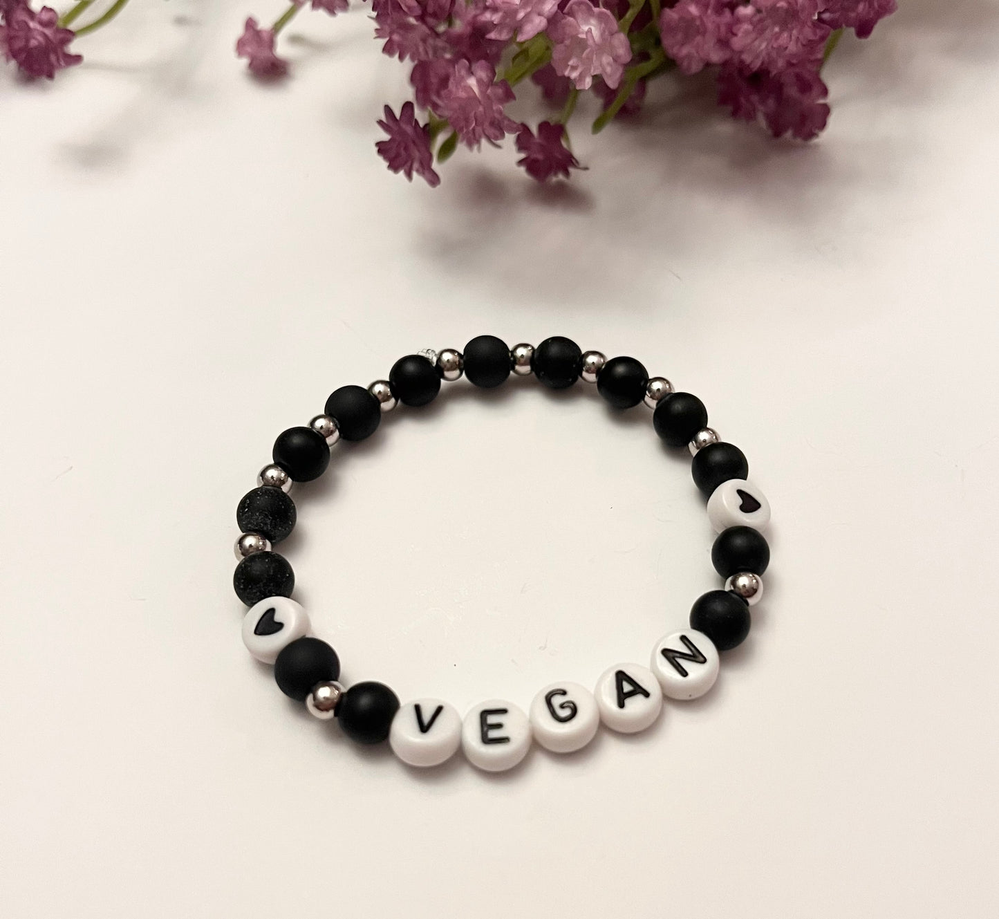 Vegan armband pärlat armband Djurvän handgjorda smycken med bokstäver Present till aktivist  
