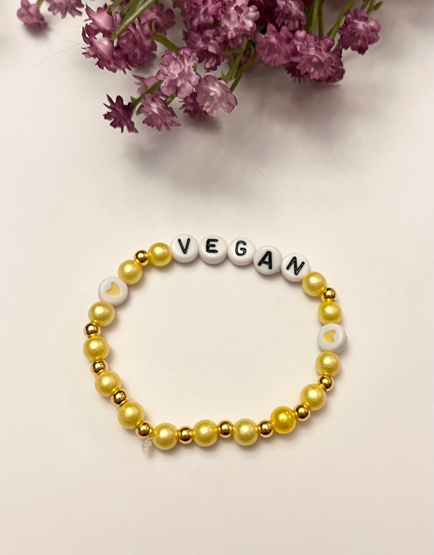Vegan armband pärlat armband Djurvän handgjorda smycken med bokstäver Present till aktivist  