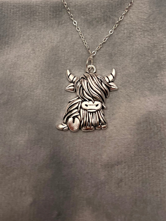 Cow Necklace Highland Cattle Jewelry Ox Necklace with Cow Charm Silver imitation