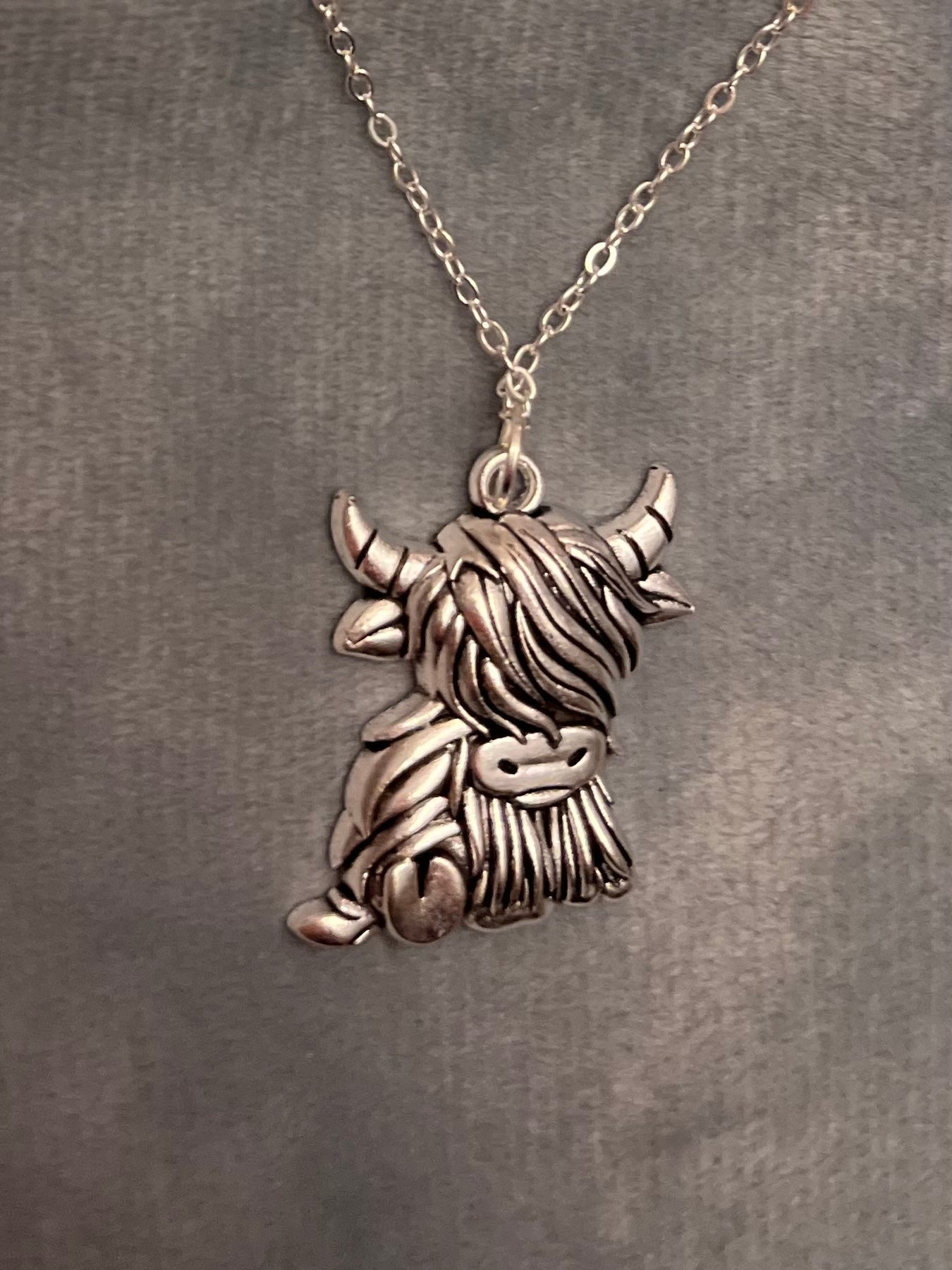Cow Necklace Highland Cattle Jewelry Ox Necklace with Cow Charm Silver imitation