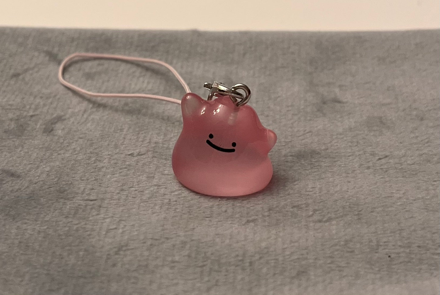 Luminous Ditto Phone Charm Pokémon Jewelry Ditto Keychain Pokémon Shiny Ditto Phonestrap for Pokémon Fan Gift