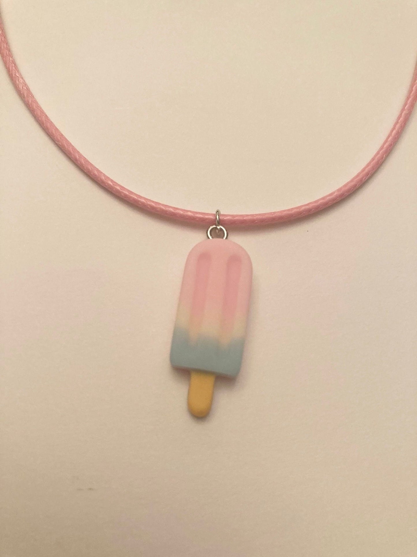Glasshalsband Miniatyr Efterrätt smycken Glassberlock Sött halsband Hänge Sommarsmycken