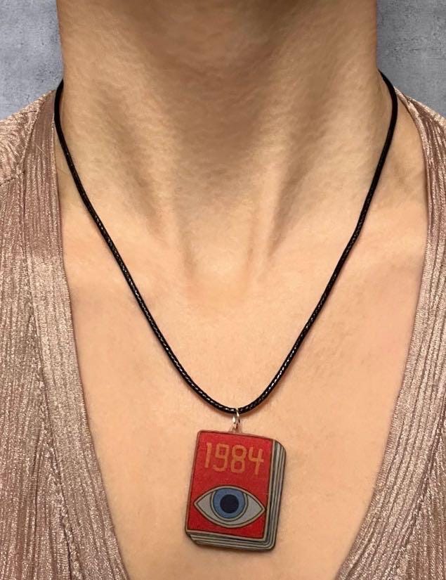 Bok halsband Book worm och 1984-hänge för bokälskare Present till läsare smycke Jag älskar böcker
