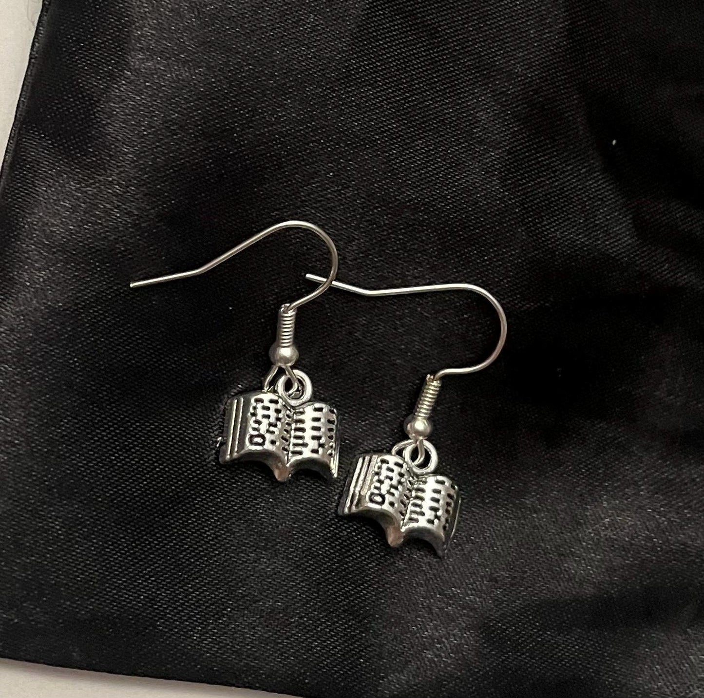 Örhängen böcker silver imitation Bokörhängen Öppen bok present till bokälskare Smycken Bibliofil gåva för läsare Bokhänge