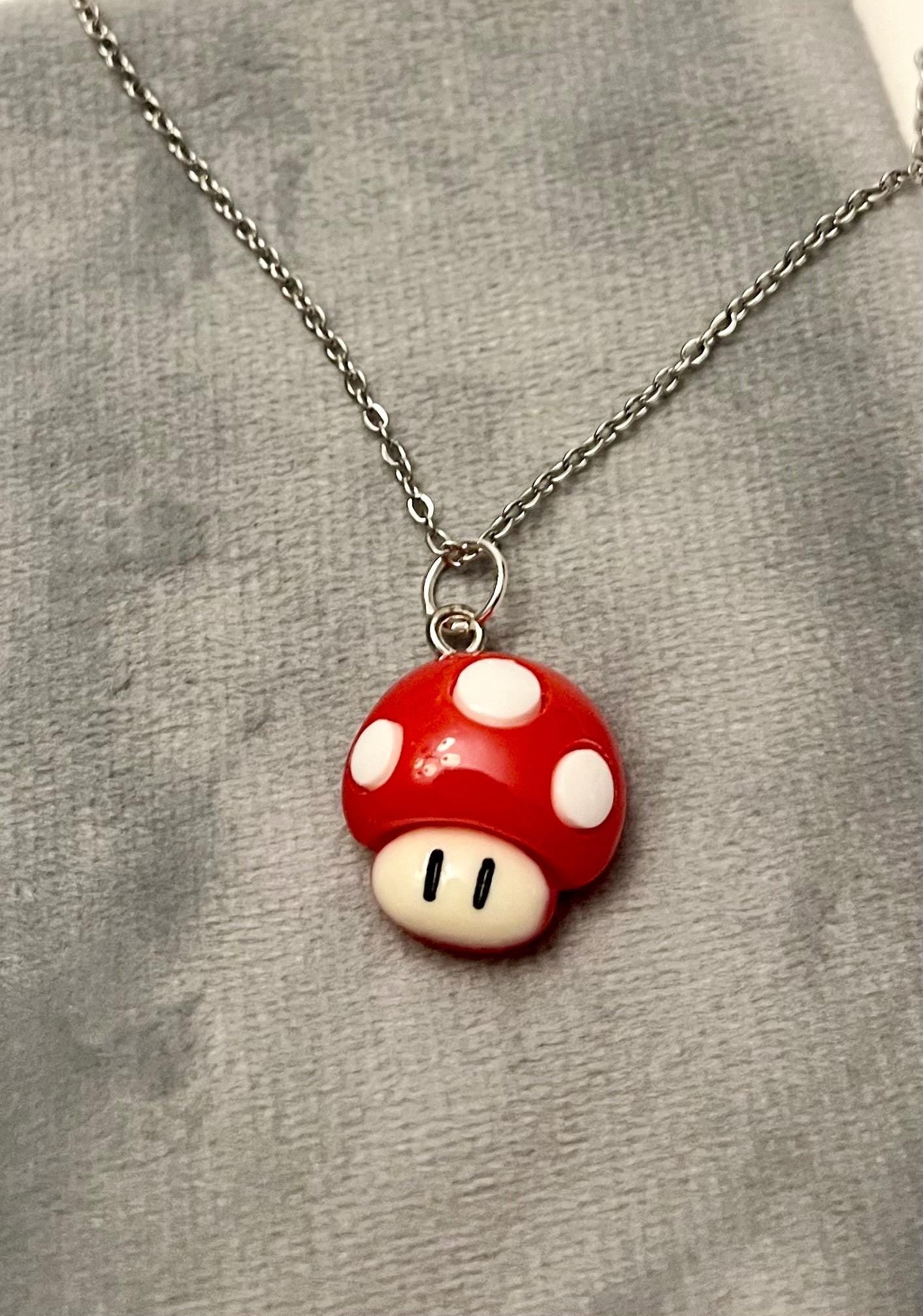 Supersvamphalsband för gamergåva Super Mario Svamphänge Videospelssmycken Nintendo Svampberlock Silverimitationskedja