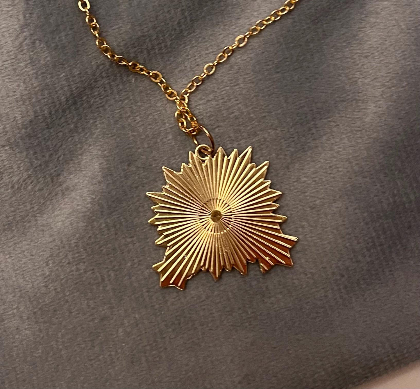 Susuwatari Necklace Studio Ghibli Necklace Black Soot Sprites Jewelry Makkuro Kuroske Konpeitou Necklace for Ghibli Lover Gift Cute Ghibli