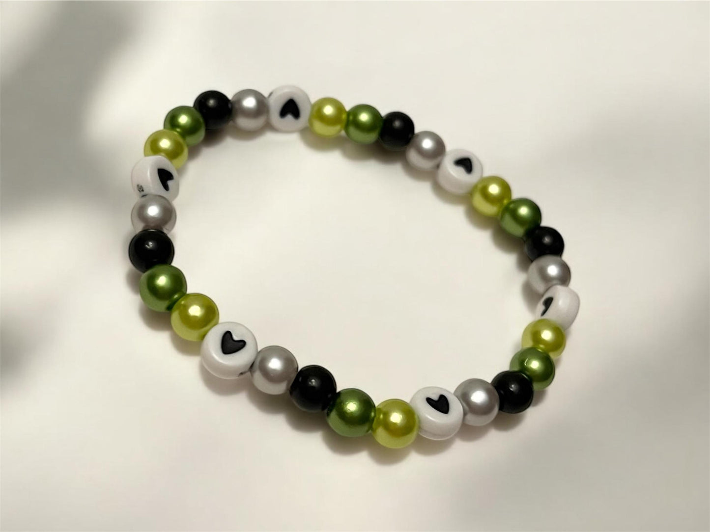 Aromantic Armband med pärlor och hjärtan för Pride-säsongen HBTQ+ smycken Aromantic flaggfärger