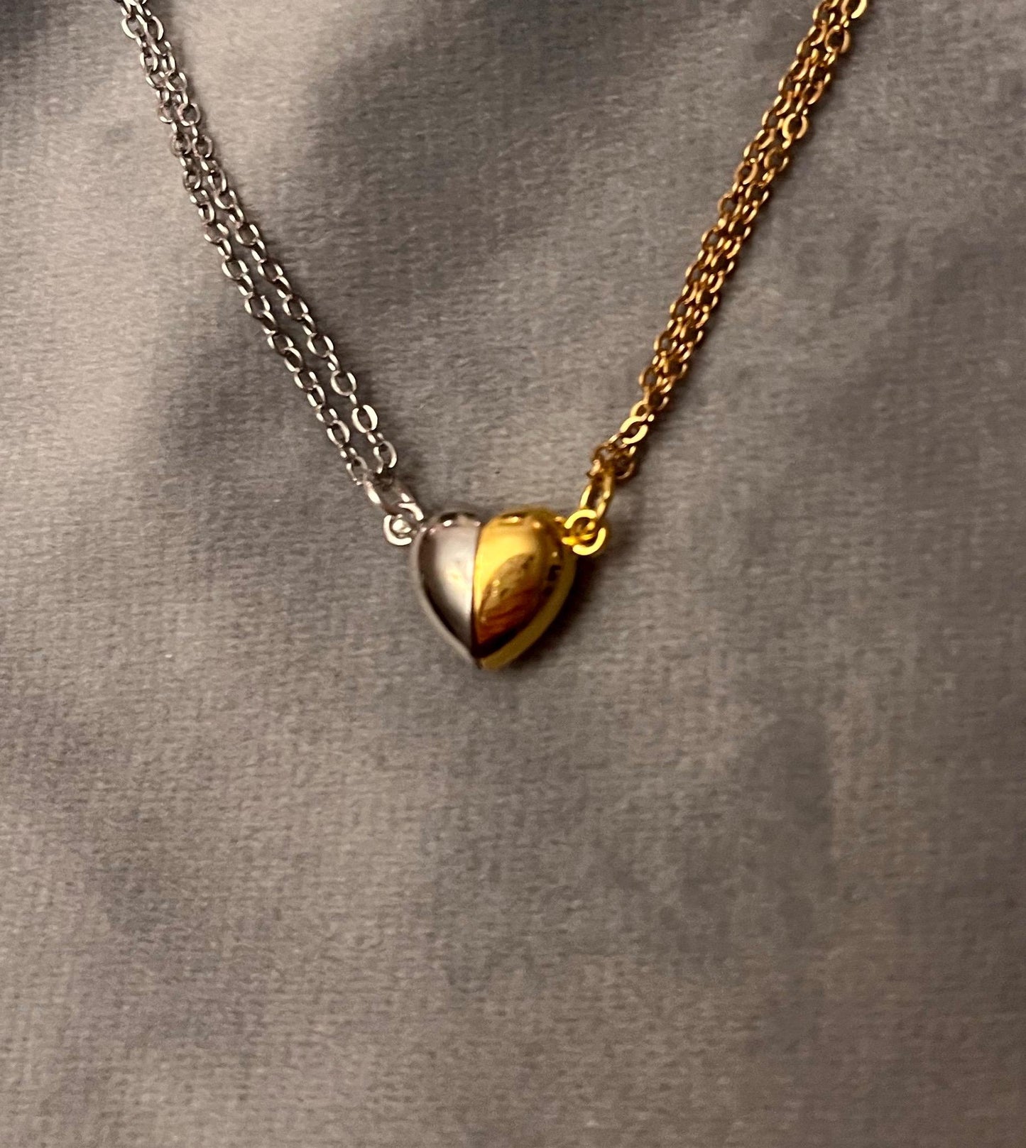 Magnetiskt hjärthalsband för par och bästa vänner halsband vänskapshjärta silver- och guldimitationssmycken vänskapshalsband
