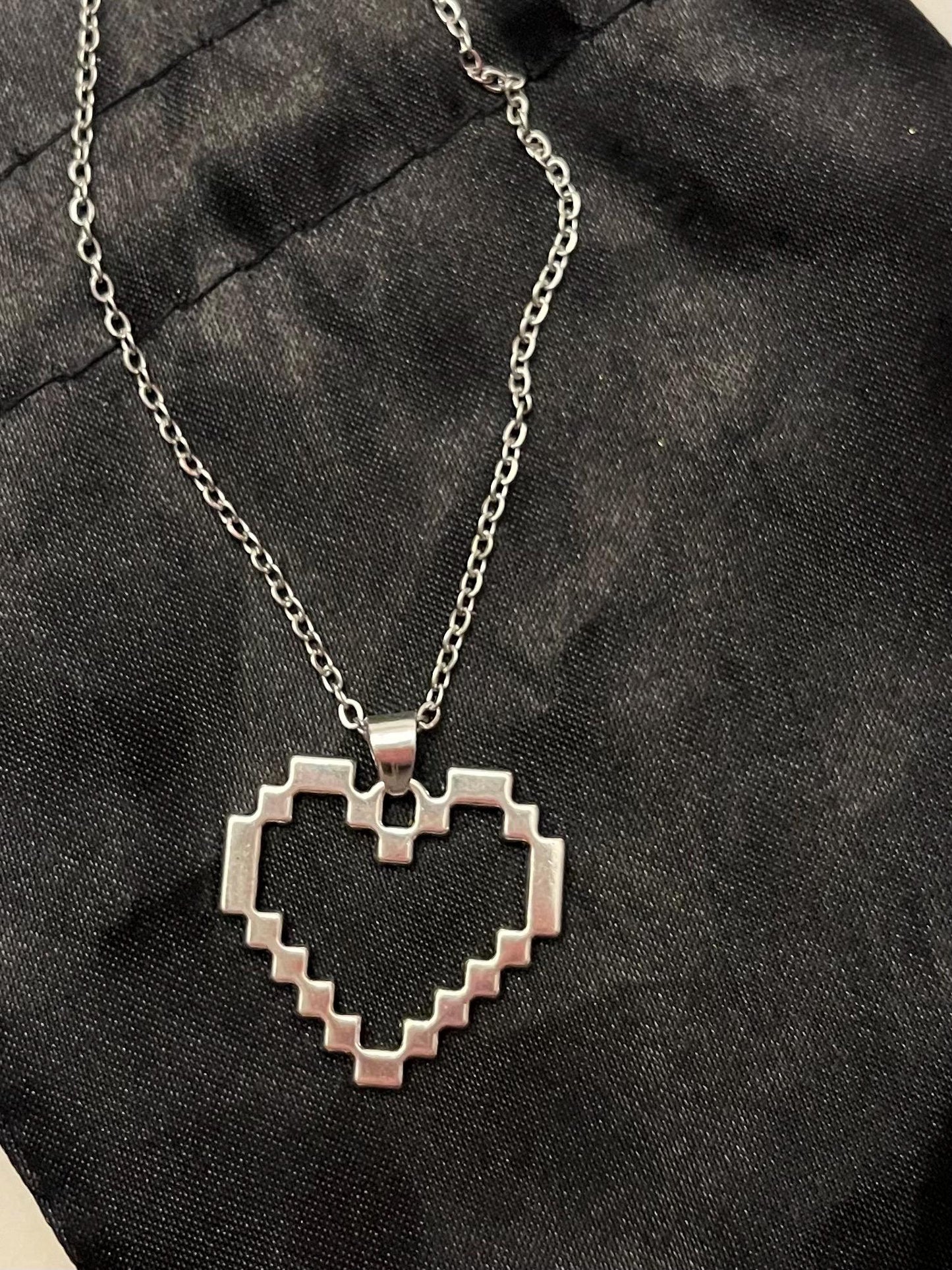 Pixel Heart Necklace for Video Game Lover  Gift for Gamer Jewelry Silver Imitation Video Game Necklace for Woman